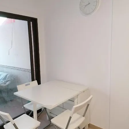 Colina Apartment Sea View - Pool & Wifi , Los Cristianos * לוס כריסטיאנוס