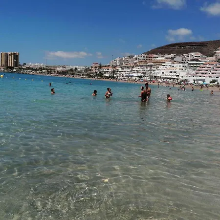 Colina Apartment Sea View - Pool & Wifi , Los Cristianos לוס כריסטיאנוס
