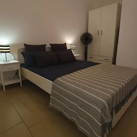Colina Apartment Sea View - Pool & Wifi , Los Cristianos דירה