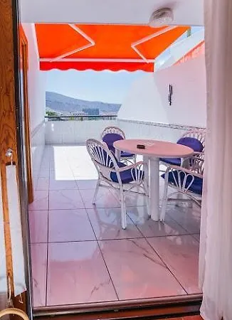 Colina Apartment Sea View - Pool & Wifi , Los Cristianos